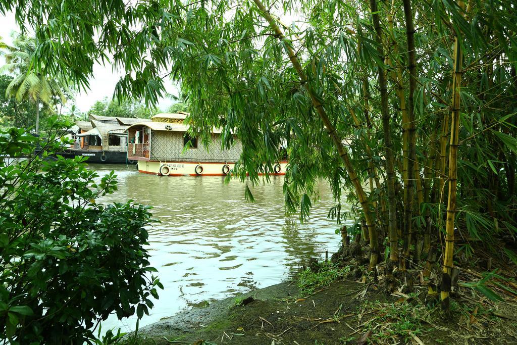 Alapatt Homestay Alappuzha Exteriör bild